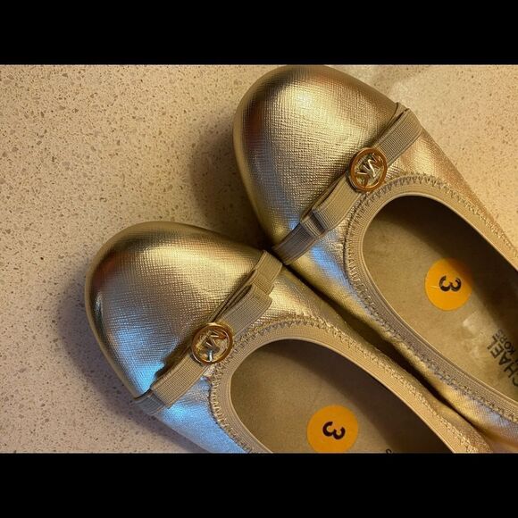 Michael Kors Sz 3 Gold Saffiano Ballet Flats - Picture 7 of 15